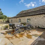 3 Bed In Skipton Oc-84014 Holiday home *